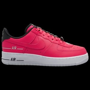 Nike Air Force 1 LV8